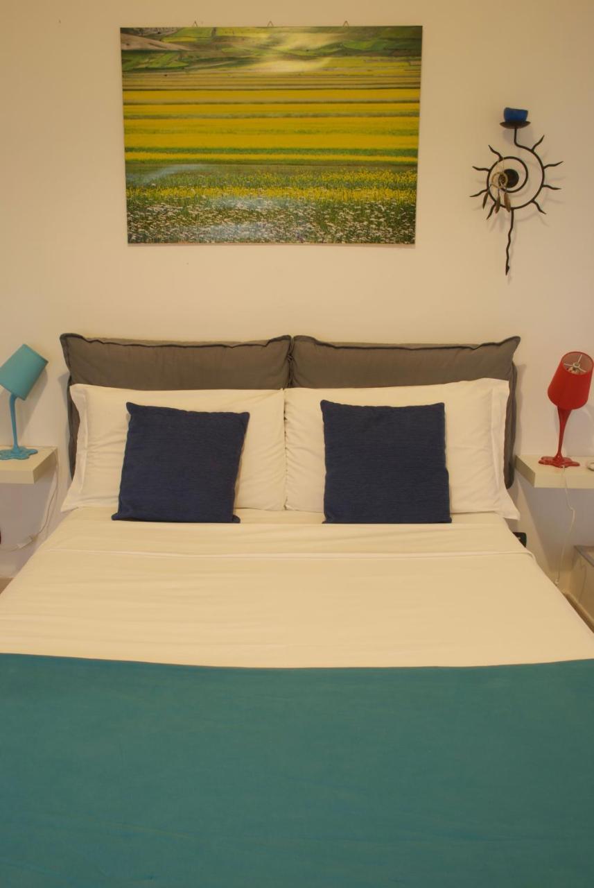 Major Sisters, In The Heart Of Apartment Rome